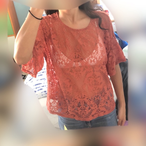 Lace top - Picture 3 of 5